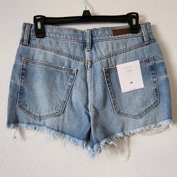 Cello Rip Tide Light Wash High Rise Frayed Hem Denim Shortie Shorts NEW - Picture 5 of 13